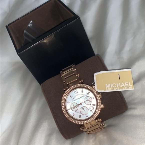 Michael Kors watch - Picture 2 of 3